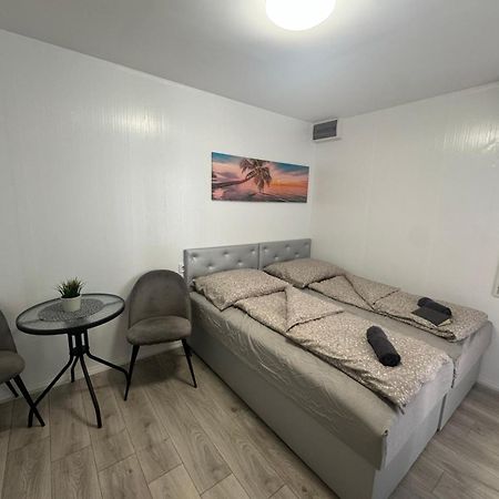 Kinizsi Udvar Apartmanhaz Balatonboglár Eksteriør bilde