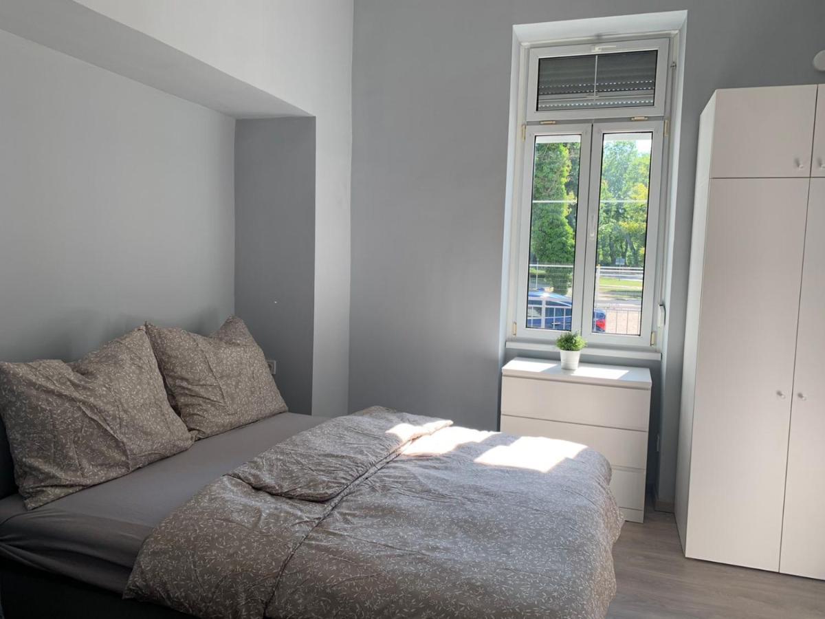 Kinizsi Udvar Apartmanhaz Balatonboglár Eksteriør bilde