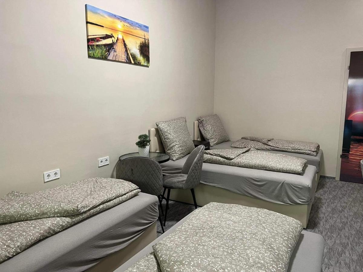 Kinizsi Udvar Apartmanhaz Balatonboglár Eksteriør bilde