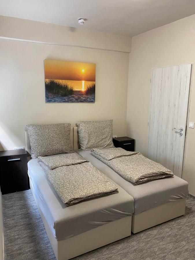 Kinizsi Udvar Apartmanhaz Balatonboglár Eksteriør bilde