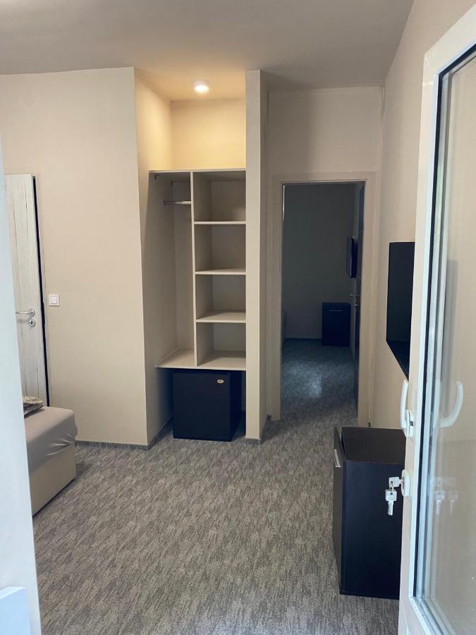 Kinizsi Udvar Apartmanhaz Balatonboglár Eksteriør bilde
