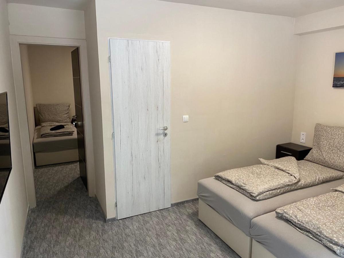 Kinizsi Udvar Apartmanhaz Balatonboglár Eksteriør bilde