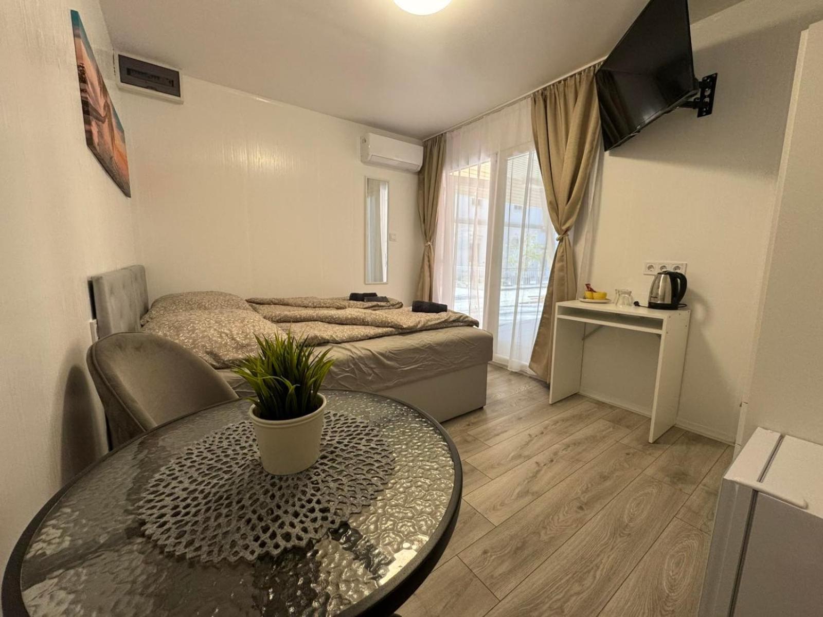 Kinizsi Udvar Apartmanhaz Balatonboglár Eksteriør bilde