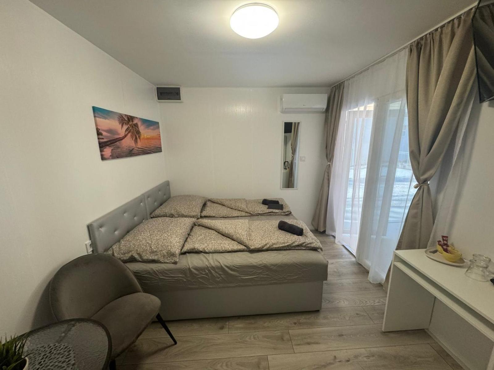 Kinizsi Udvar Apartmanhaz Balatonboglár Eksteriør bilde