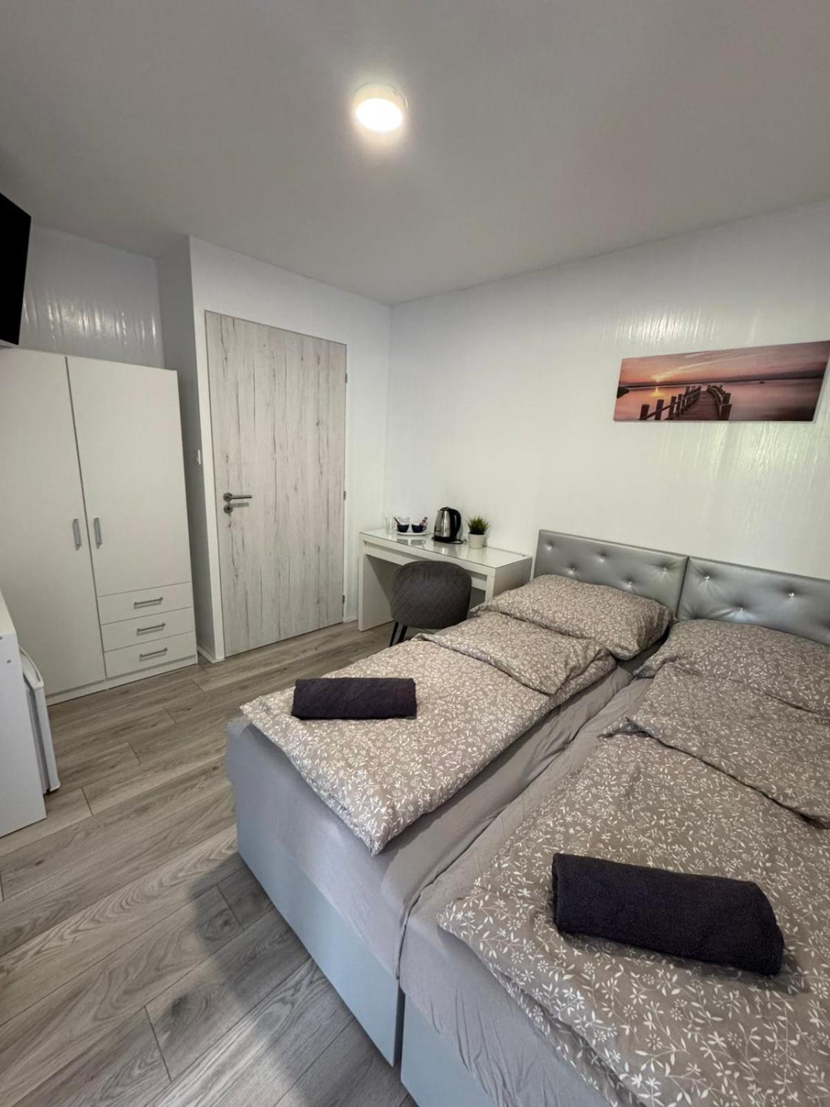 Kinizsi Udvar Apartmanhaz Balatonboglár Eksteriør bilde