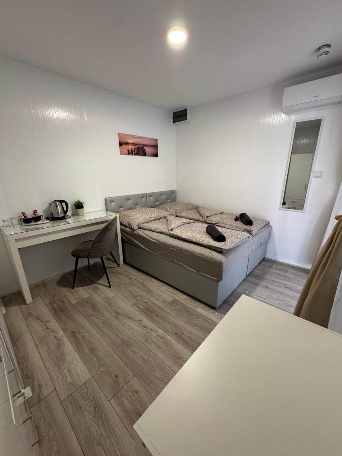 Kinizsi Udvar Apartmanhaz Balatonboglár Eksteriør bilde